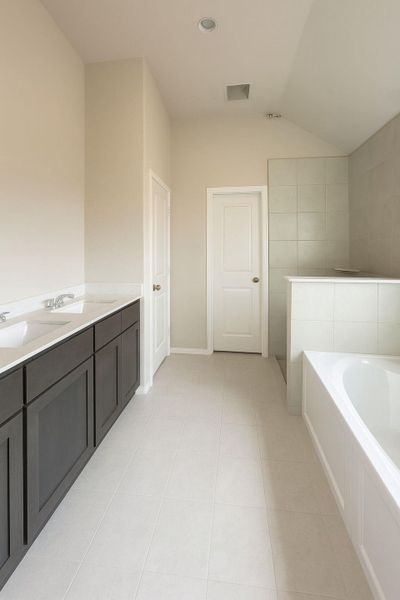 Image 3 of a home in Escondido. Image 3 of a home in Escondido.