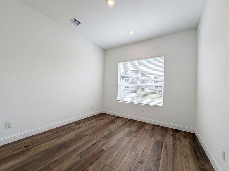 Spacious, unfurnished interior of a new home in The Highlands, Porter (Image 13).