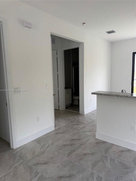 Spacious, unfurnished interior of a new home in , Homestead (Image 10).