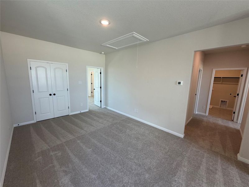 Spacious, unfurnished interior of a new home in Lariat, Liberty Hill (Image 32).