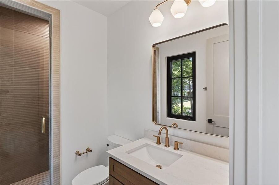 Furnished interior view inside a new home in , Roswell (Image 39).