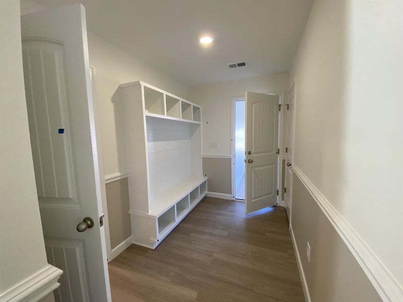 Spacious, unfurnished interior of a new home in Ballentine Ridge, Lyman (Image 33).