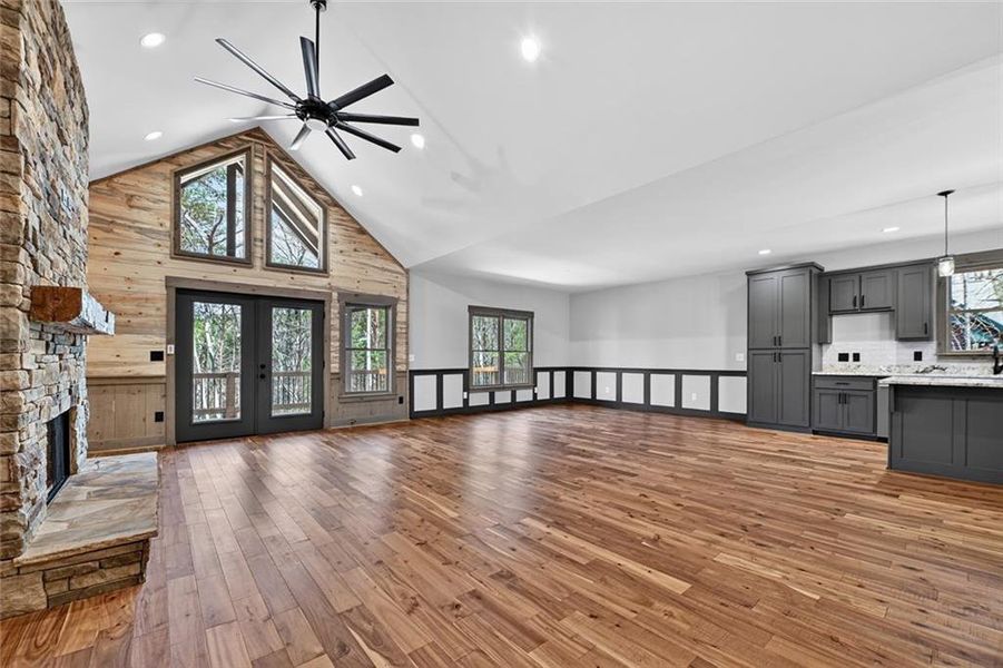 Spacious, unfurnished interior of a new home in , Ellijay (Image 20).