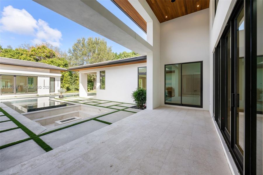 Exterior details and patio area of a home in , Pinecrest (Image 39).
