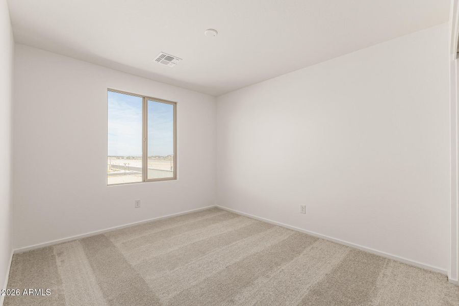 24 - Crescent Moon 46800