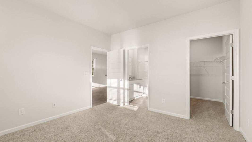 Spacious, unfurnished interior of a new home in Bellemeade Landing, Augusta (Image 18).