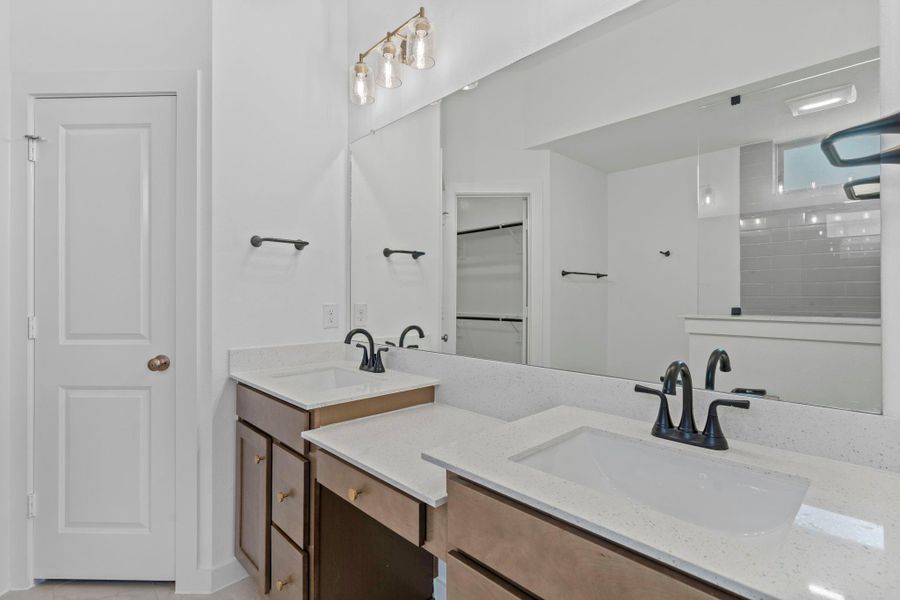 Furnished interior view inside a new home in Sienna 45', 50', Missouri City (Image 12). Furnished interior view inside a new home in Sienna 45', 50', Missouri City (Image 12).