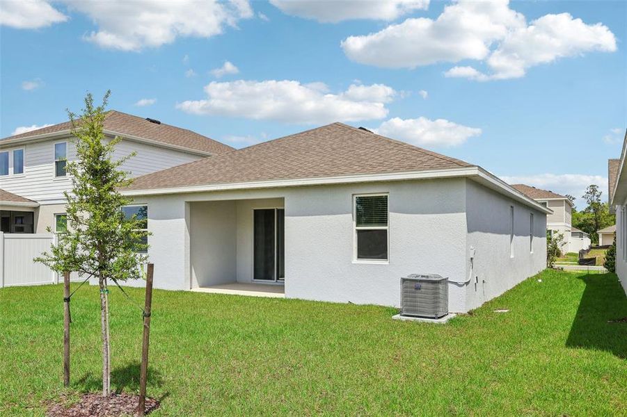 Exterior details and patio area of a home in Brack Ranch, St. Cloud (Image 23).