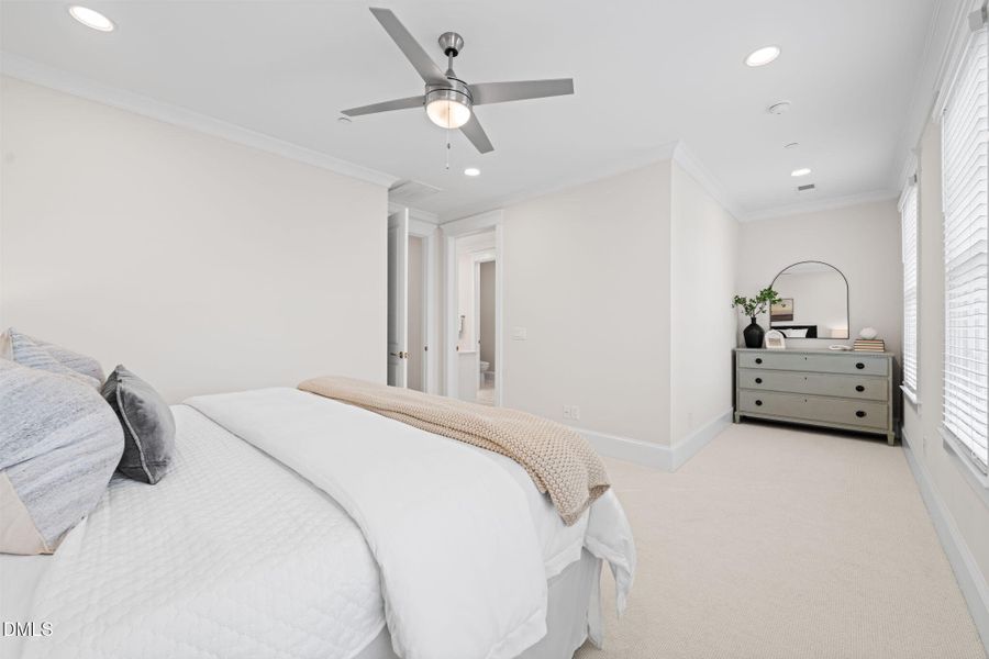 42-web-or-mls-untitled-42