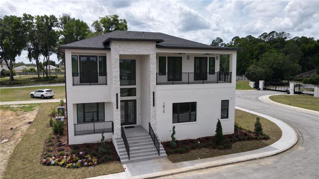 Front exterior of a new home in , Ocala, FL, highlighting curb appeal (Image 26).