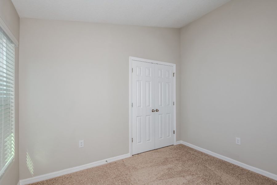 Spacious, unfurnished interior of a new home in Scenic Terrace, Haines City (Image 21).