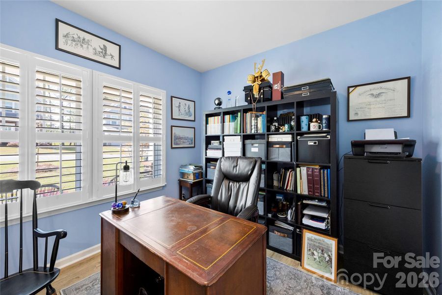 Furnished interior view inside a new home in Edgewater - The Links, Lancaster (Image 27).