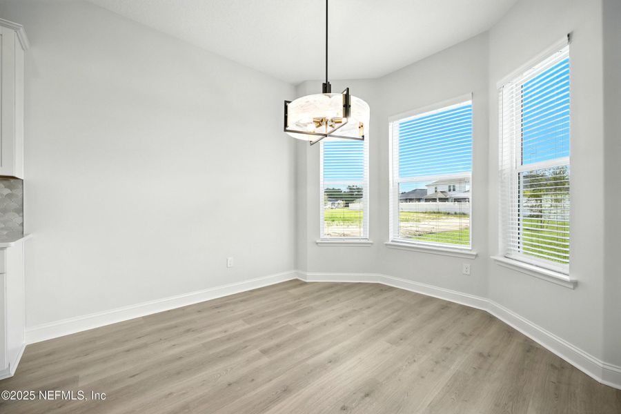 Spacious, unfurnished interior of a new home in Silver Landing At Silverleaf, St. Augustine (Image 18).