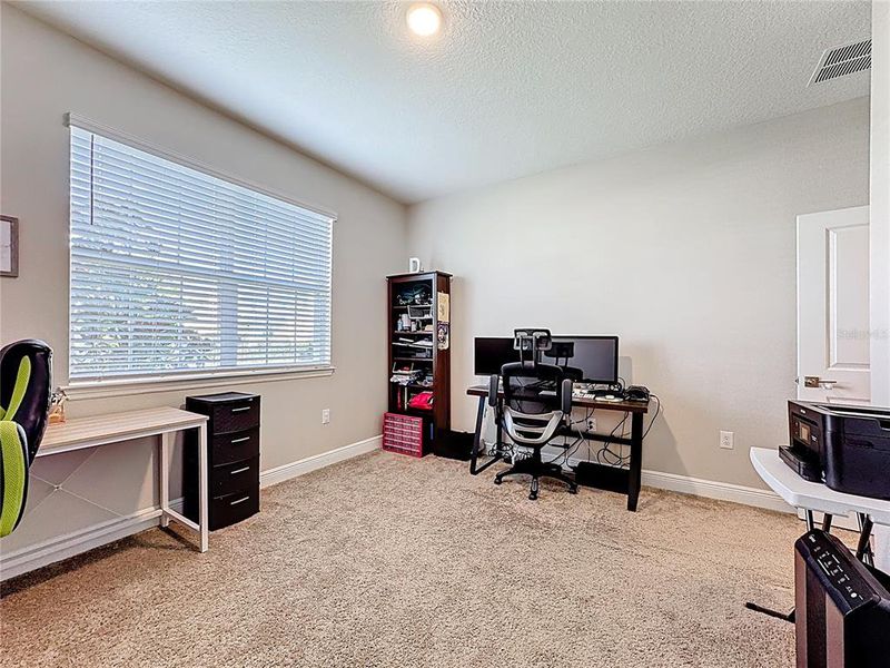 Furnished interior view inside a new home in , Orlando (Image 19).