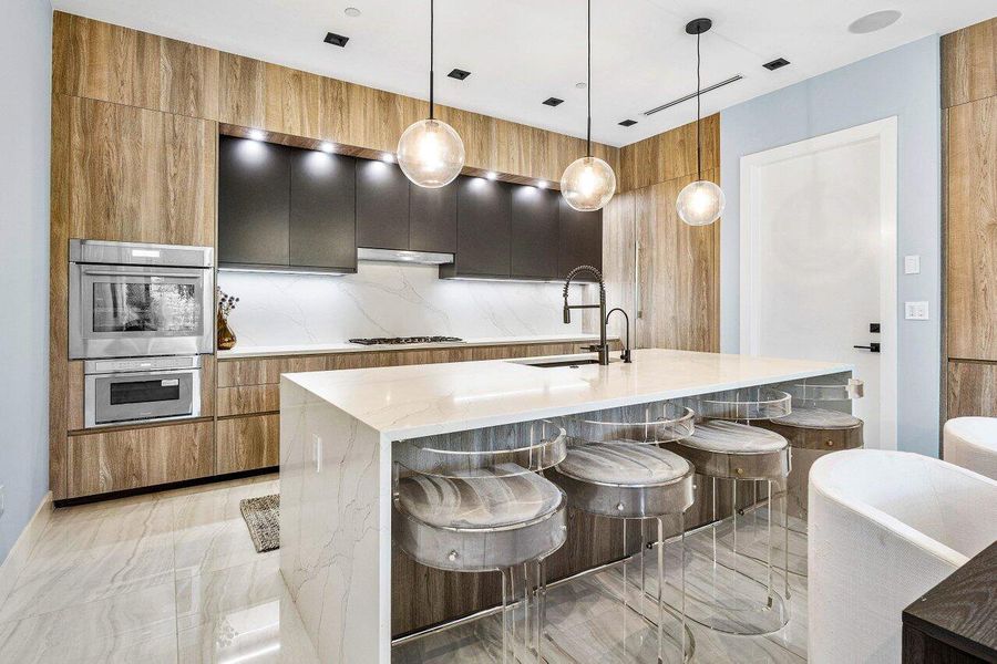 012-914PalmTrail-DelrayBeach-FL-33483-SM