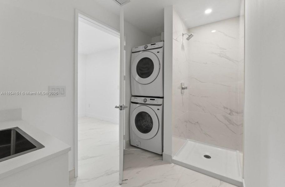 Image 40 of a home in .