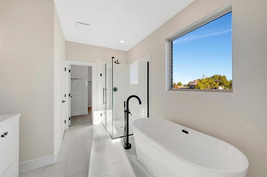 Furnished interior view inside a new home in Gateway Parks, Forney (Image 8).