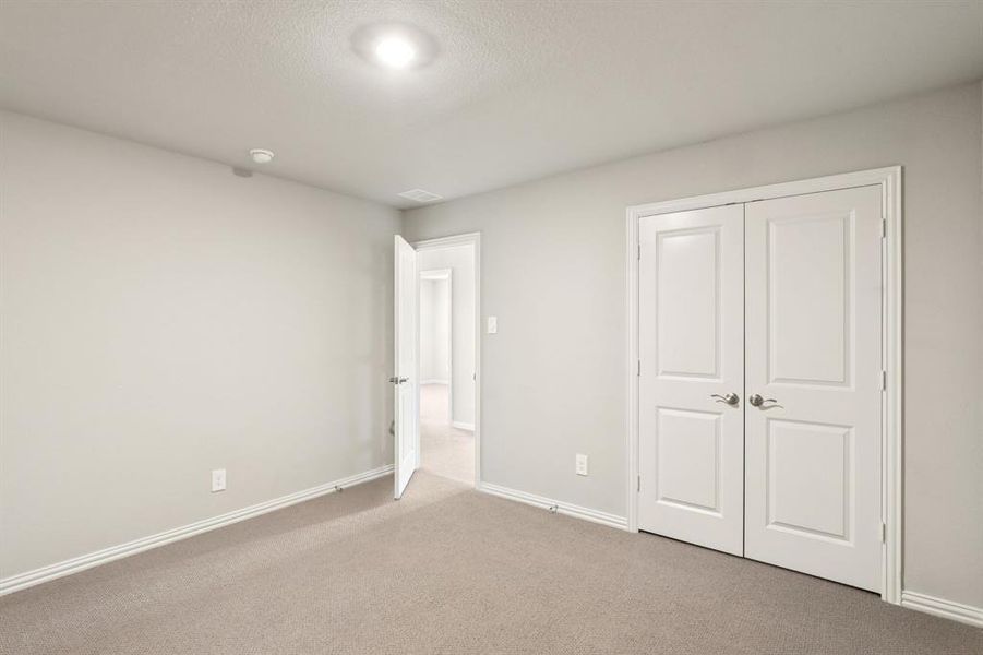 Photo is not of the actual home, but is an inspirational photo of builder’s model home and may depict options, furnishings, and/or decorator features that are not included. Photo is not of the actual home, but is an inspirational photo of builder’s model home and may depict options, furnishings, and/or decorator features that are not included.