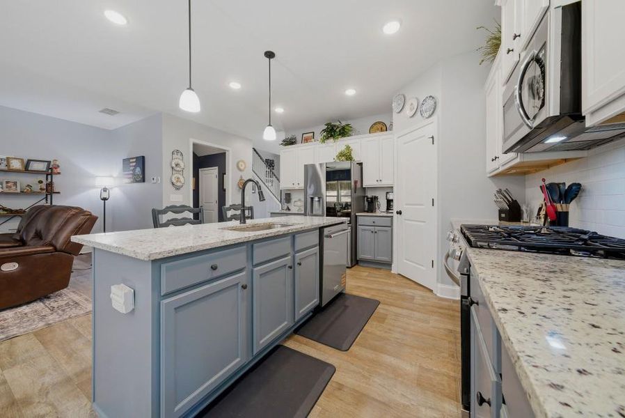 Furnished interior view inside a new home in , Villa Rica (Image 12).