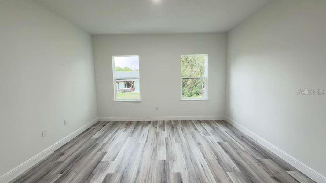 Spacious, unfurnished interior of a new home in , Ocala (Image 15).