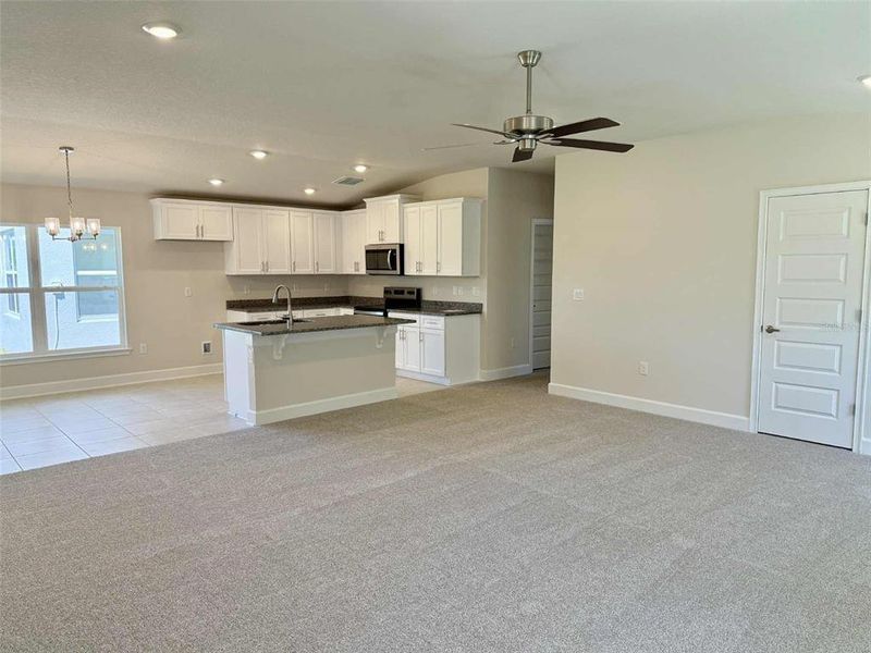 Spacious, unfurnished interior of a new home in , St. Cloud (Image 6).