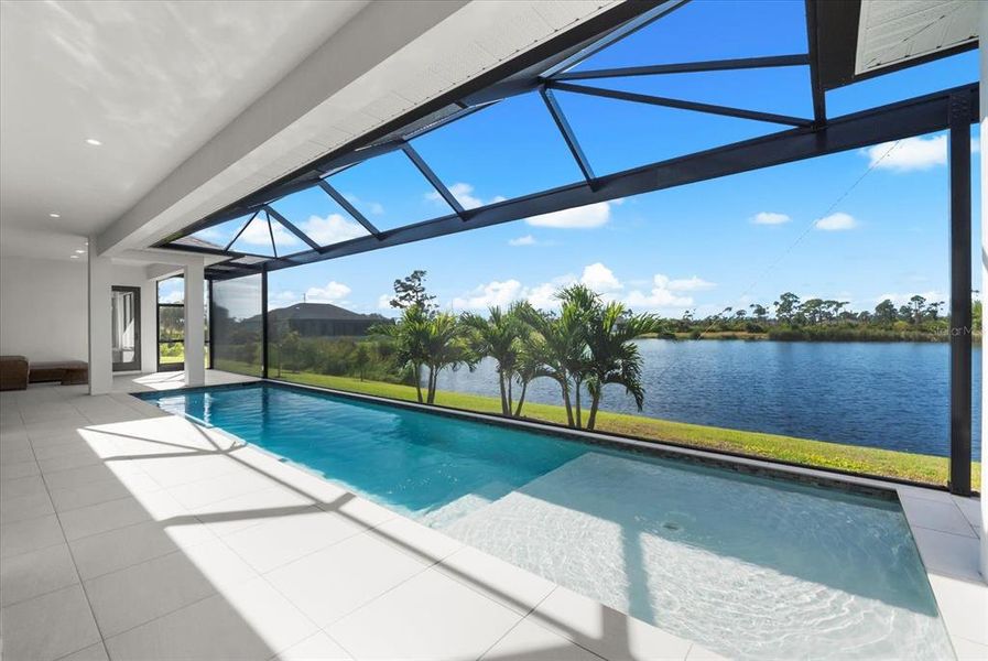 Exterior details and patio area of a home in , Placida (Image 3).