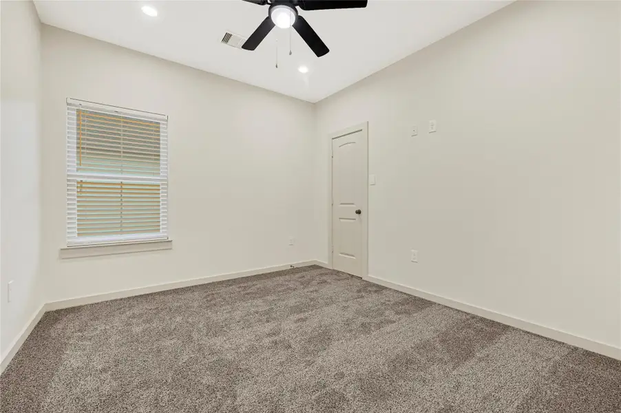 Spacious, unfurnished interior of a new home in , Houston (Image 20). Spacious, unfurnished interior of a new home in , Houston (Image 20).