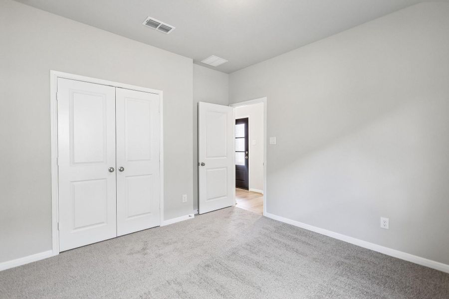 Spacious, unfurnished interior of a new home in Aldeana - Paintbrush Collection, Bonney (Image 28).