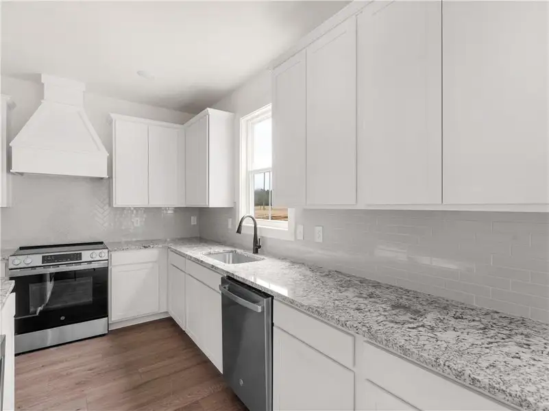 Furnished interior view inside a new home in , Mansfield (Image 7).