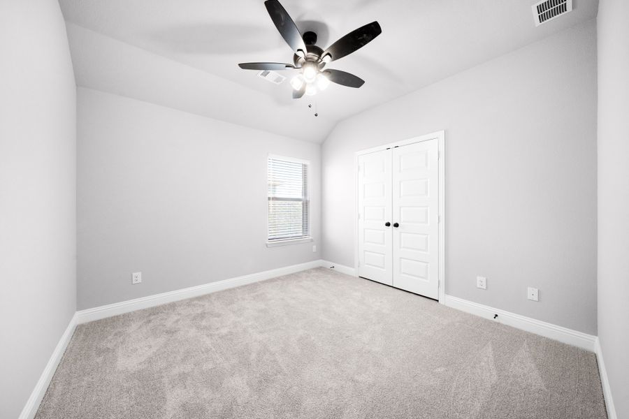Spacious, unfurnished interior of a new home in Summerwood, Red Oak (Image 36).