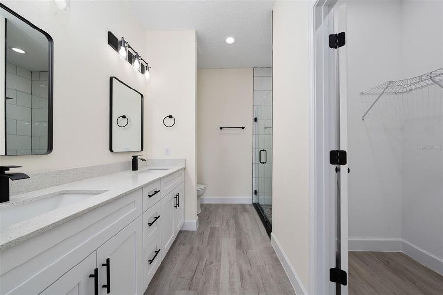 Image 27 of a home in .