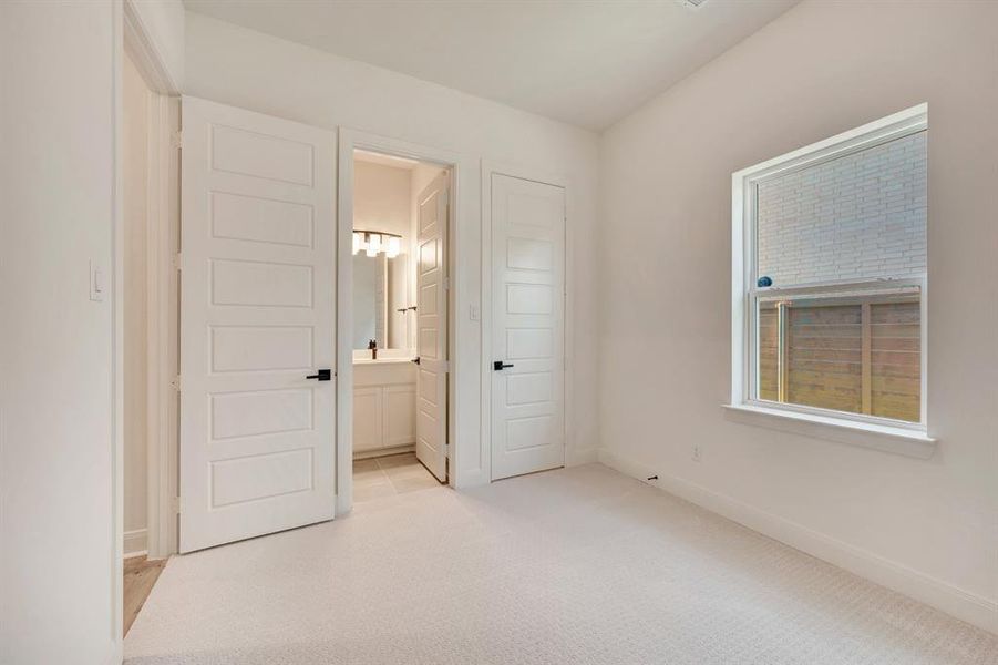 Spacious, unfurnished interior of a new home in Treeline, Justin (Image 33).