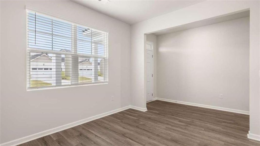 Spacious, unfurnished interior of a new home in Cedar Ridge - Locust Grove Station, Locust Grove (Image 10).