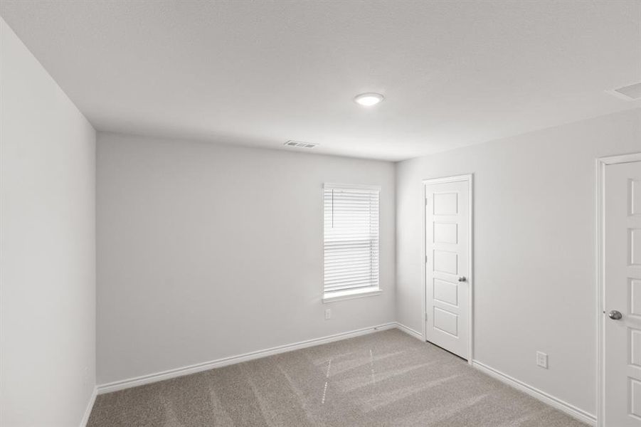 Spacious, unfurnished interior of a new home in Retreat at Fossil Creek, Fort Worth (Image 12).