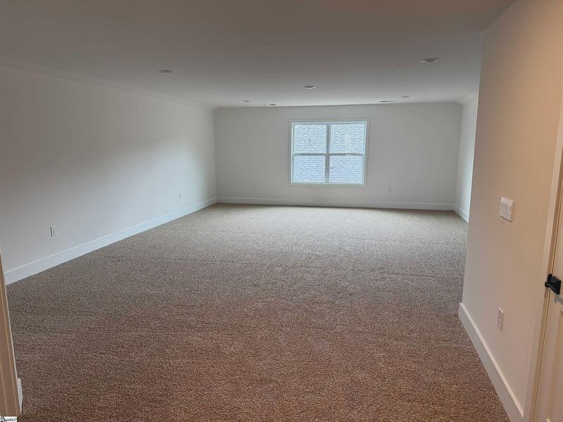 Spacious, unfurnished interior of a new home in Hidden Lake Estates, Greenville (Image 19).