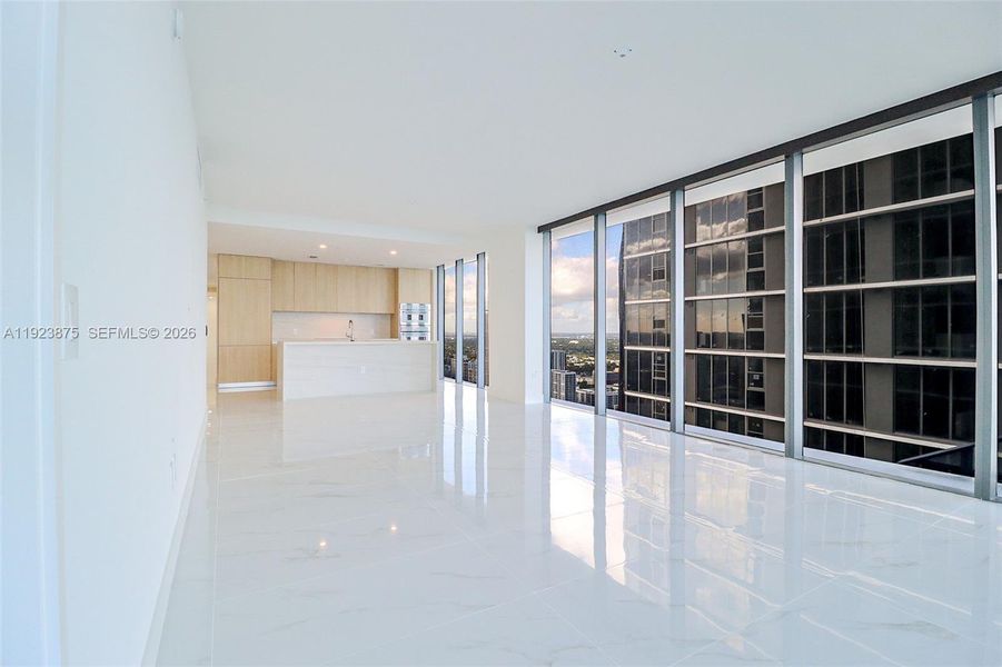Spacious, unfurnished interior of a new home in , Miami (Image 27).