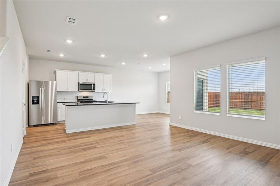 Spacious, unfurnished interior of a new home in River Ridge, Crandall (Image 19).