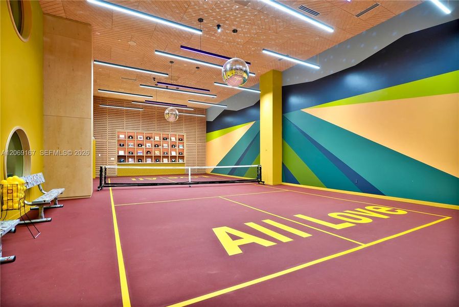 Community amenities in , Miami (Image 18). Community amenities in , Miami (Image 18).