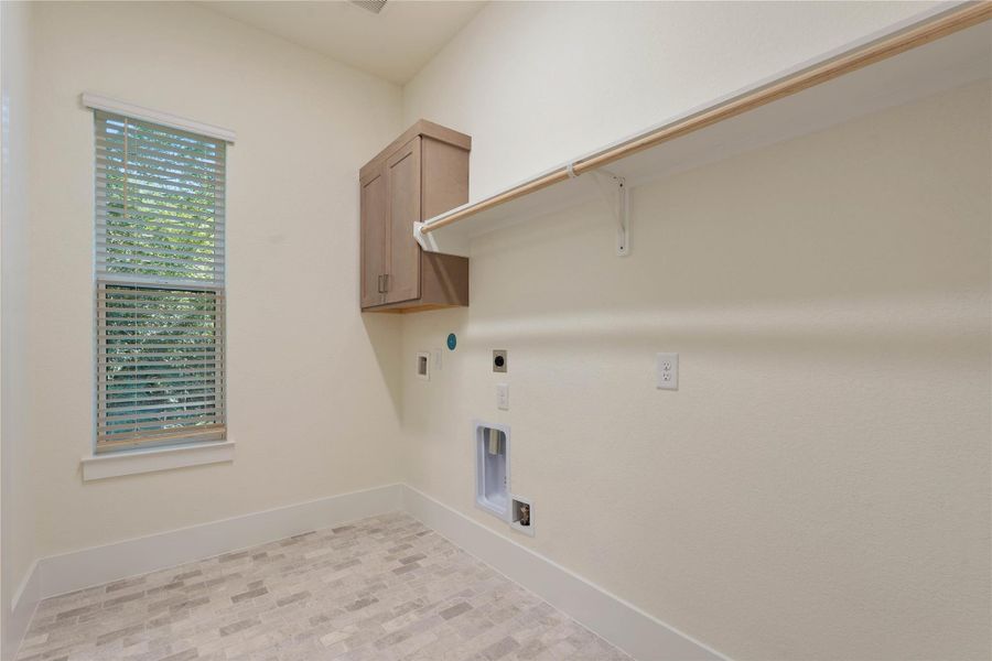 Furnished interior view inside a new home in Chapel Bend, Montgomery (Image 16).