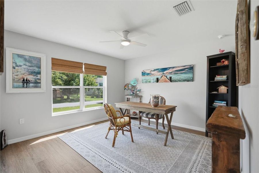 Furnished interior view inside a new home in , Spring Hill (Image 16).