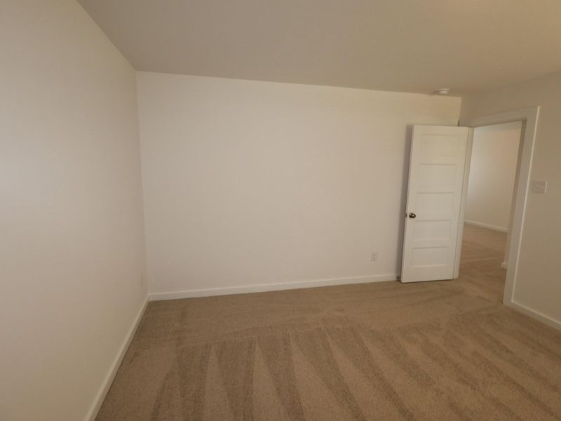 Spacious, unfurnished interior of a new home in Indian Springs, Crosby (Image 15).