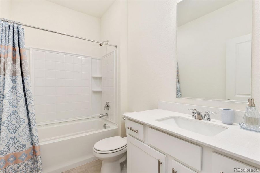 Furnished interior view inside a new home in Lakeside Canyon, Mead (Image 13).