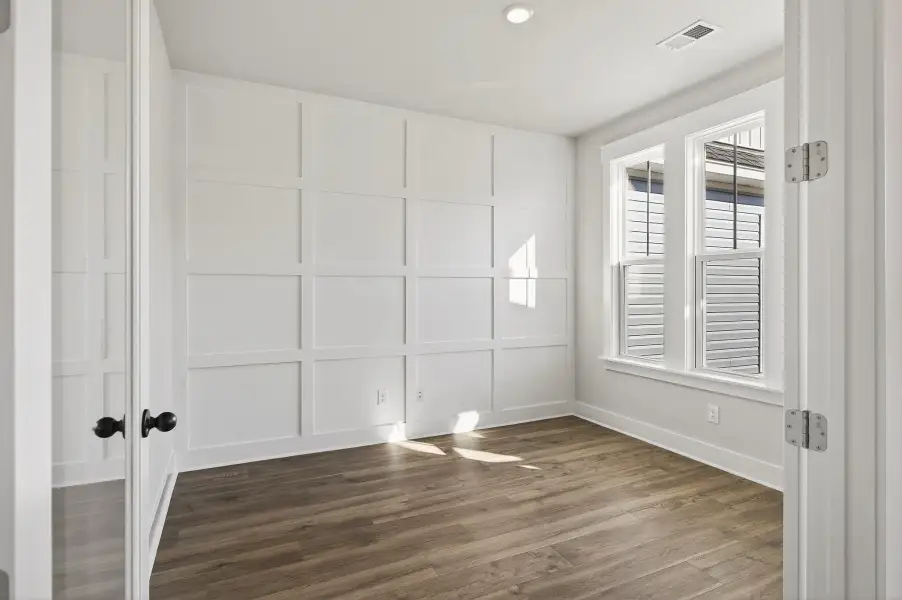 Representative unfurnished interior of a home built from the Beckham by Hunter Quinn Homes in Church Creek Reserve, Johns Island (Image 14).