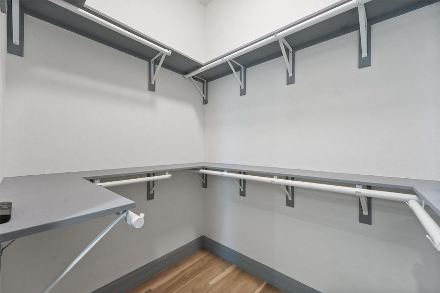 Spacious, unfurnished interior of a new home in , Point Blank (Image 17).