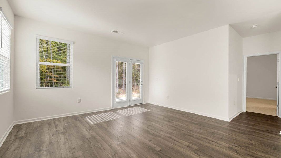 Representative unfurnished interior of a home built from the Dennis by D.R. Horton in Glenmaye, Hampton (Image 23).