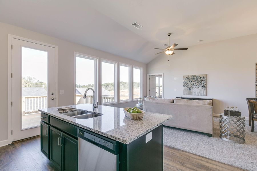 12 Hampshire Kitchen