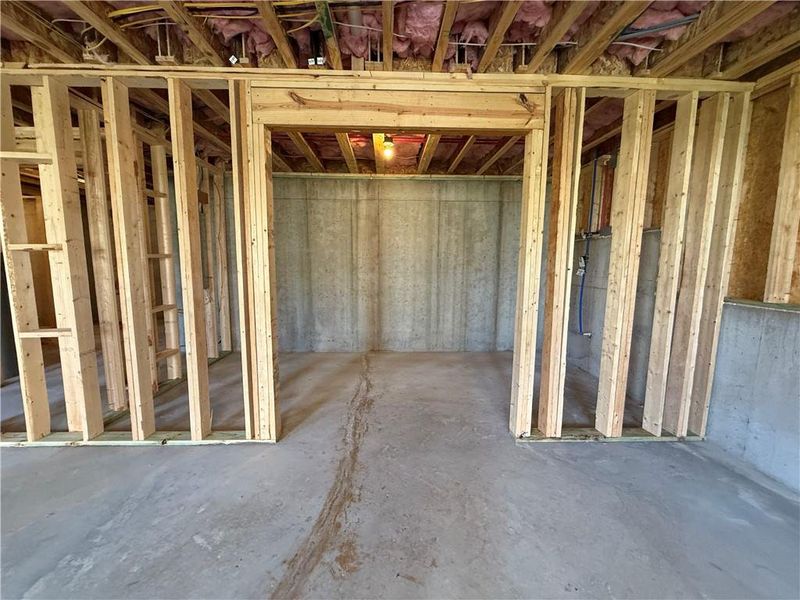 Spacious, unfurnished interior of a new home in , Jefferson (Image 42).