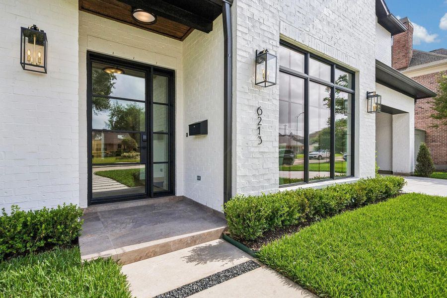 Exterior details and patio area of a home in , Houston (Image 25).