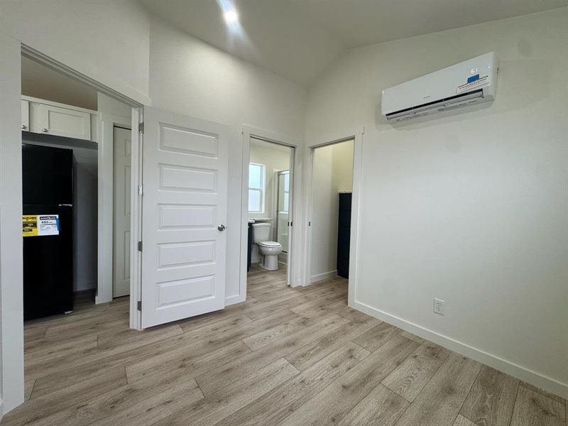 Spacious, unfurnished interior of a new home in , Eastland (Image 11).