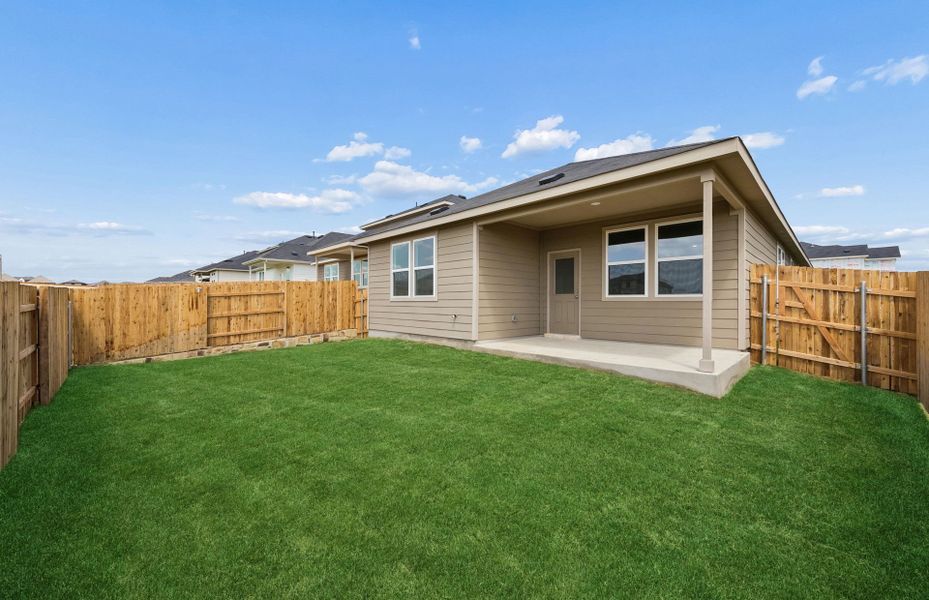 Exterior details and patio area of a home in Sunfield, Buda (Image 3).